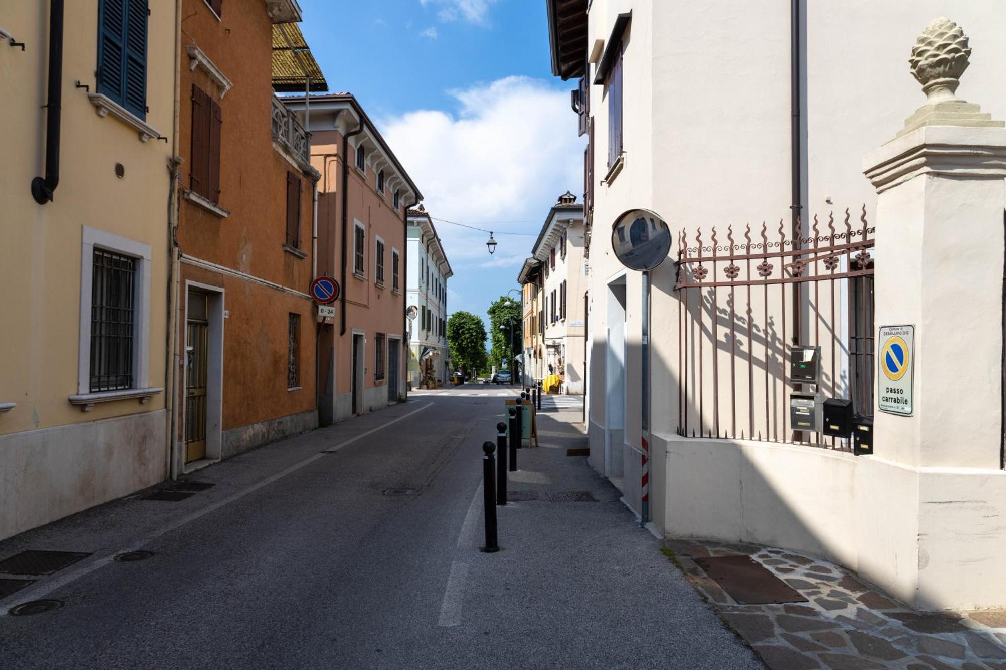 Haus Martina Apartment Desenzano del Garda Exterior foto